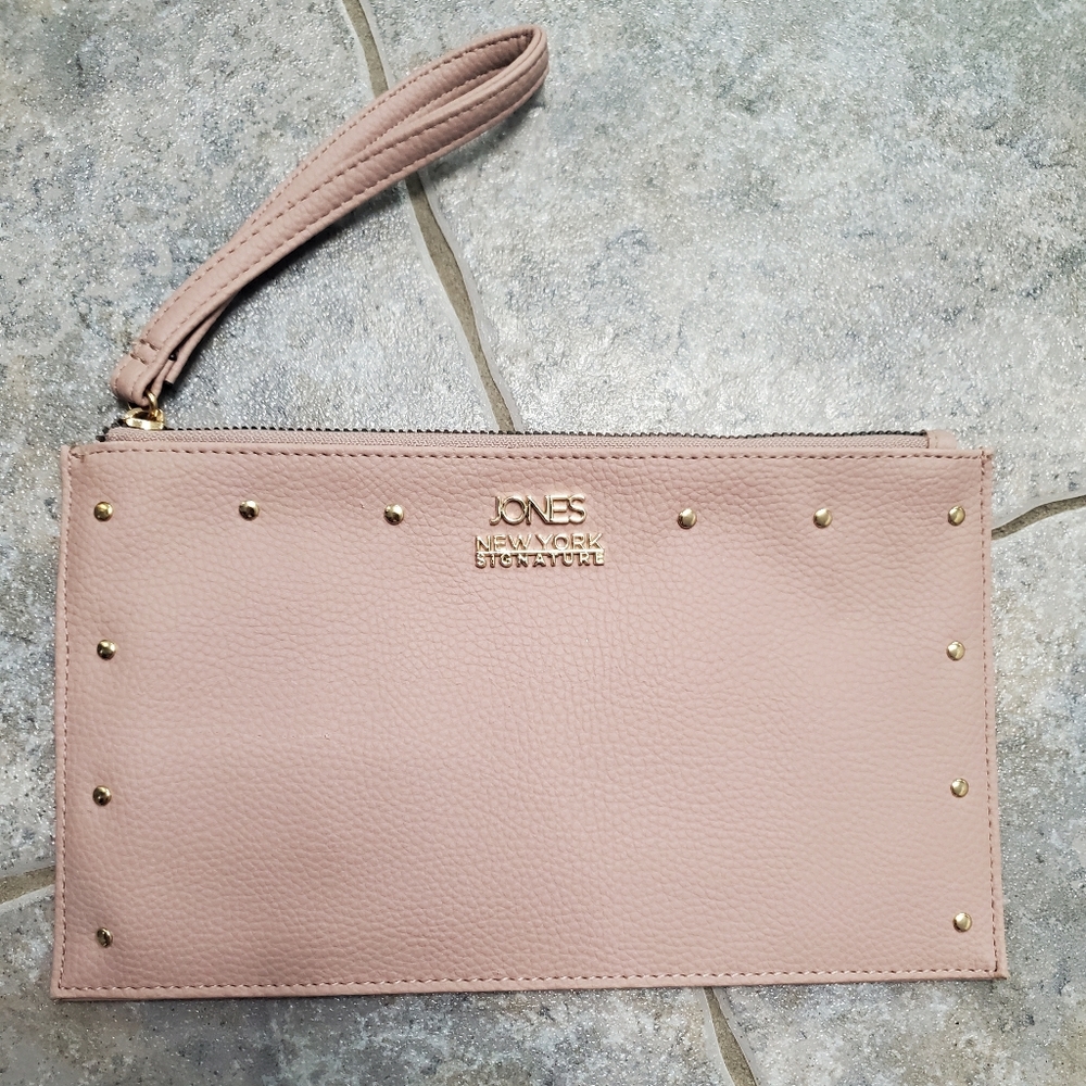 🧡4/$20 Bundle Select Items to Get Offer 🧡Jones New York Wristlet